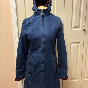 Suzy Shier Size Small Hooded Long Blue Jean Jacket with plush interior